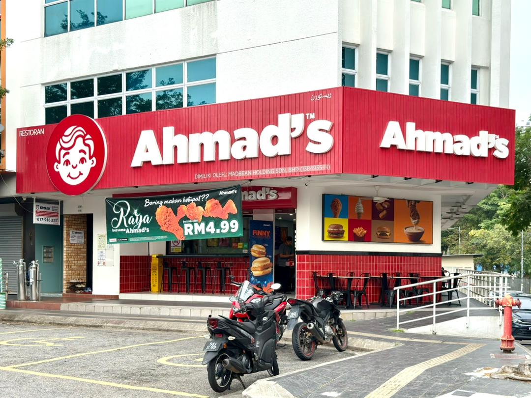 Ahmad's Fried Chicken - Malaysia's Pride
